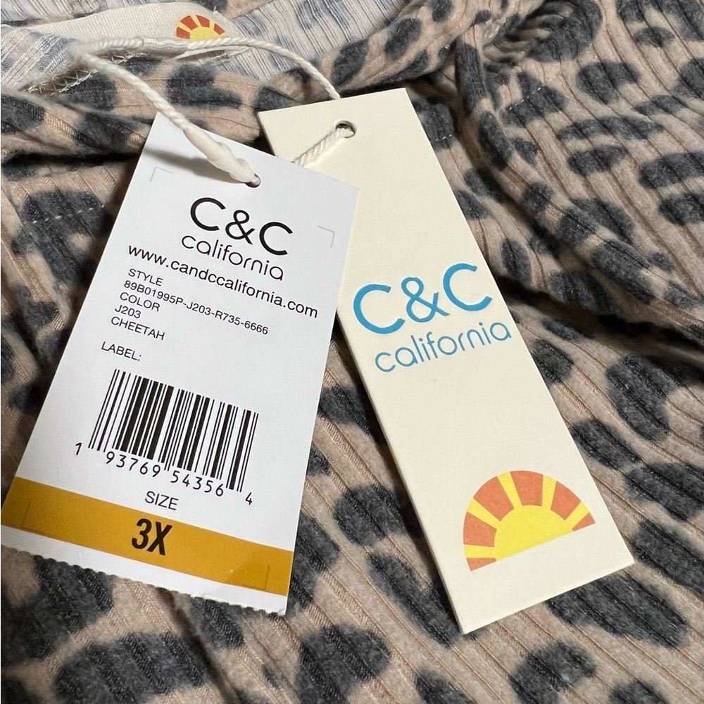 C&C California Animal Print Hoodie 3X NWT - Picture 3 of 4